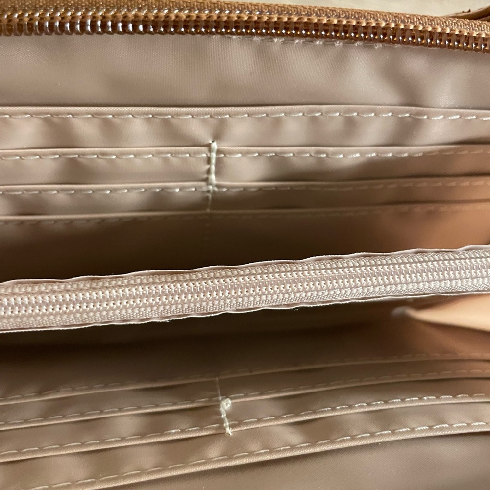 NWT Mundi Tan Crossbody Bag - Picture 3 of 4